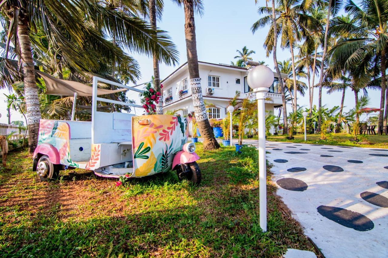 White House In Goa, Truly Amazing Experience Acomodação com café da manhã Saligao Exterior foto