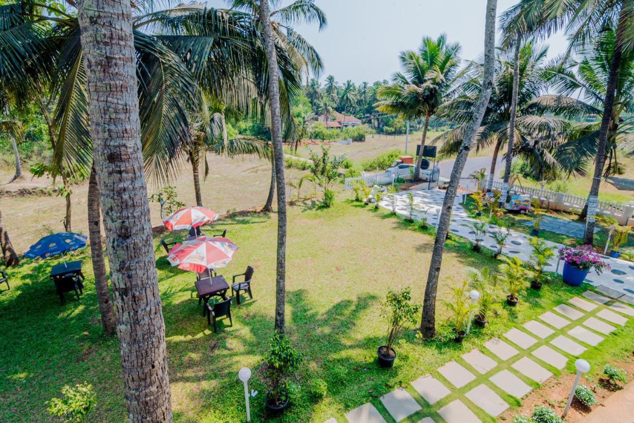 White House In Goa, Truly Amazing Experience Acomodação com café da manhã Saligao Exterior foto